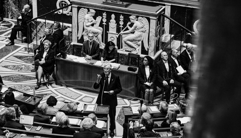 Le premier ministre français Michel Barnier devant l'Assemblée nationale, à Paris, le 8 octobre 2024.