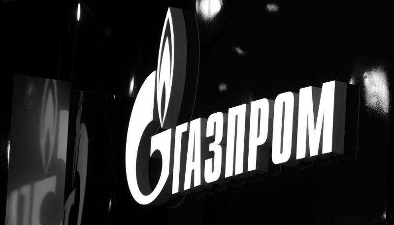 Le logo du producteur de gaz russe Gazprom au Forum économique international de Saint-Pétersbourg (SPIEF) à Saint-Pétersbourg, le 5 juin 2024.