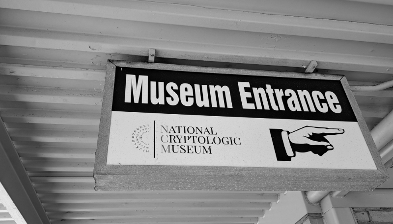 Entrée du National Cryptologic Museum de la NSA.