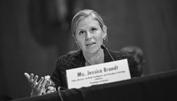 Jessica Brandt, une ancienne chercheuse de la Brookings Institution, dirige le Foreign Malign Influence Center (FMIC).